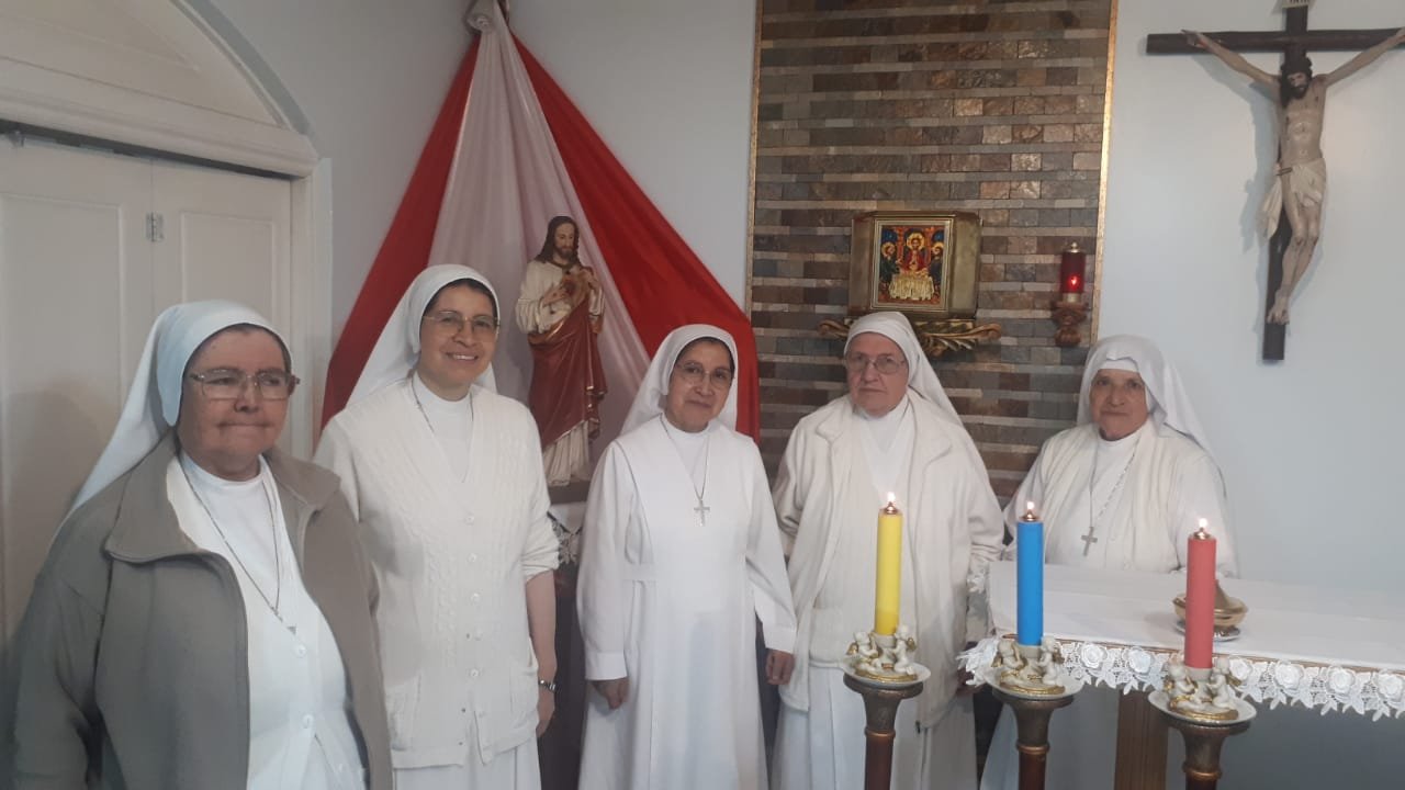 Noviciado y Beata Liduina acogieron a Madre Blanca