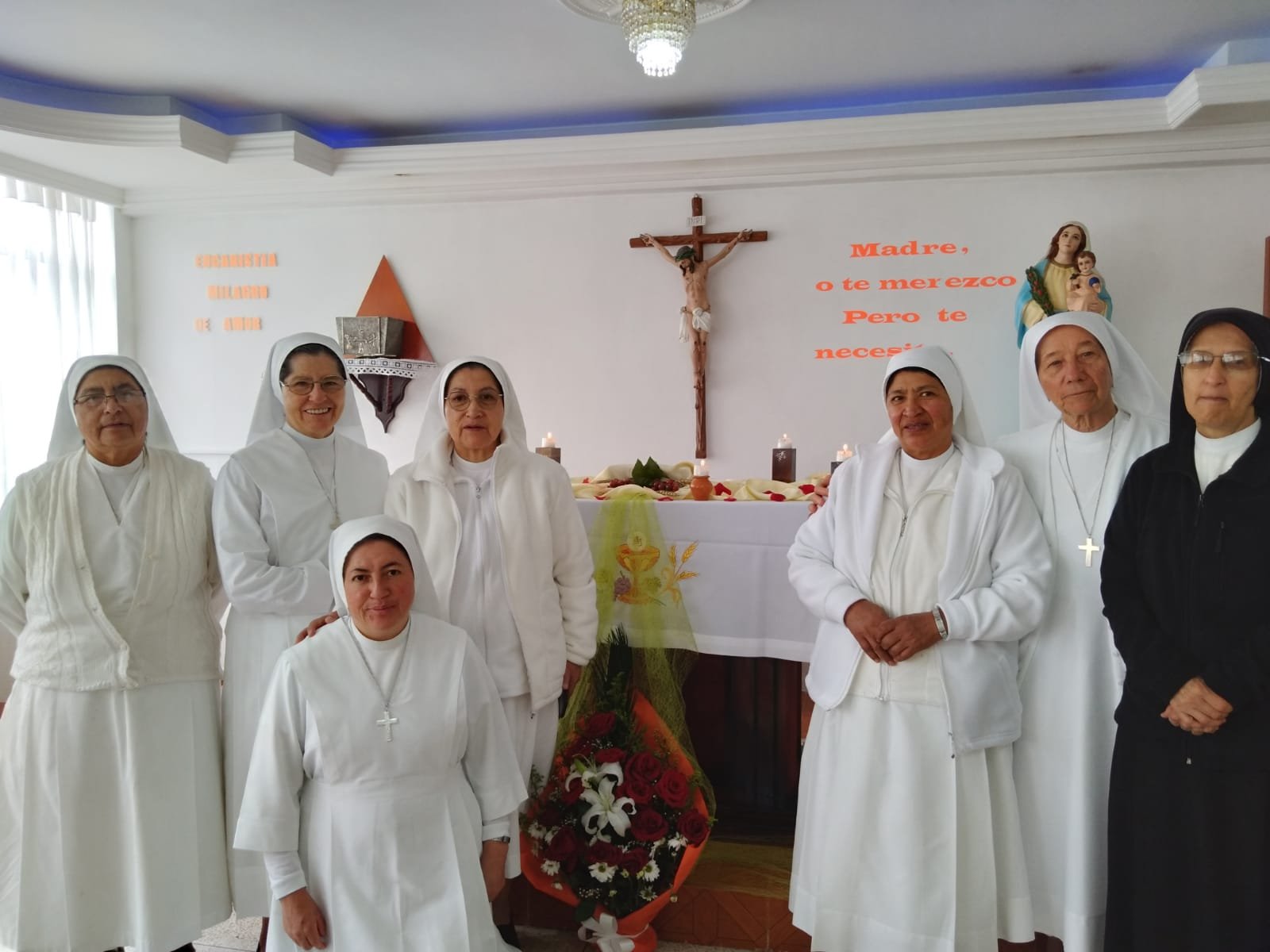 Madre Blanca, ha iniciado su visita a las comunidades de Apuela